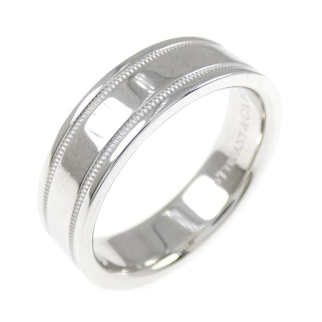 TIFFANY DOUBLE MILGRAIN RING PLATINUM 950: Tiffany Double Milgrain Ring Platinum 950 Brand: Tiffany & Co. Type/Style: Ring Material: Platinum 950, Color: Size: US 8.5 Accessories: None Accessories Notice: When purchasing pre-owned goods,
