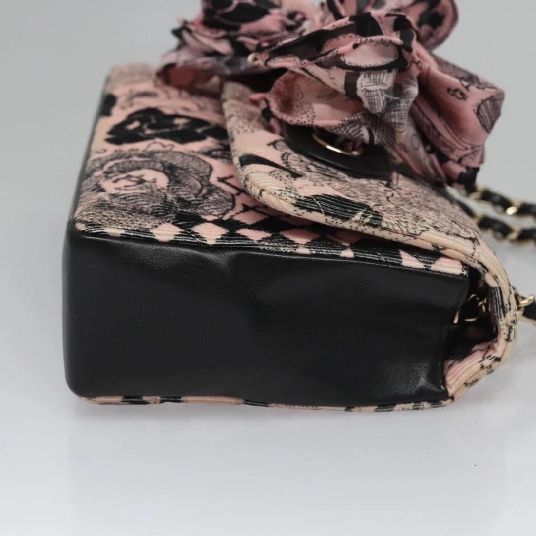 CHANEL CHAIN V STITCH SHOULDER BAG - 3