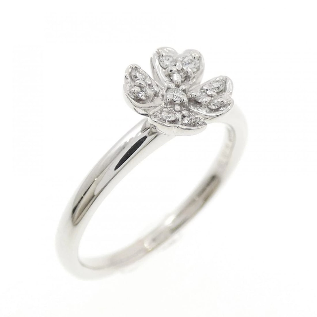 PERLITA MIKIMOTO DIAMOND RING: Perlita Mikimoto Diamond Ring Brand: PERLITA MIKIMOTO Type/Style: Perlita Mikimoto Ring Material: K18 white gold, Main Stone Natural Color: WHITE GOLD Size: US5 Accessories: None Accessories Notice: