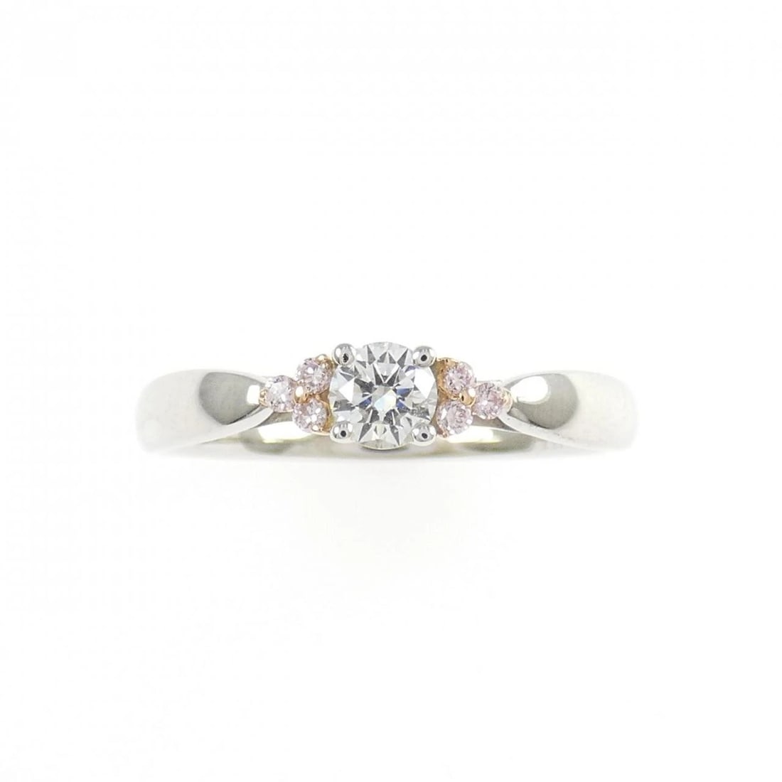 TIFFANY & CO. HARMONY RING: TIFFANY & Co. Harmony Ring Brand: TIFFANY&Co. Type/Style: TIFFANY & Co. Ring Material: Platinum950, Main Stone Natural Color: SILVER Size: US6 Accessories: None Accessories Notice: When purchasing