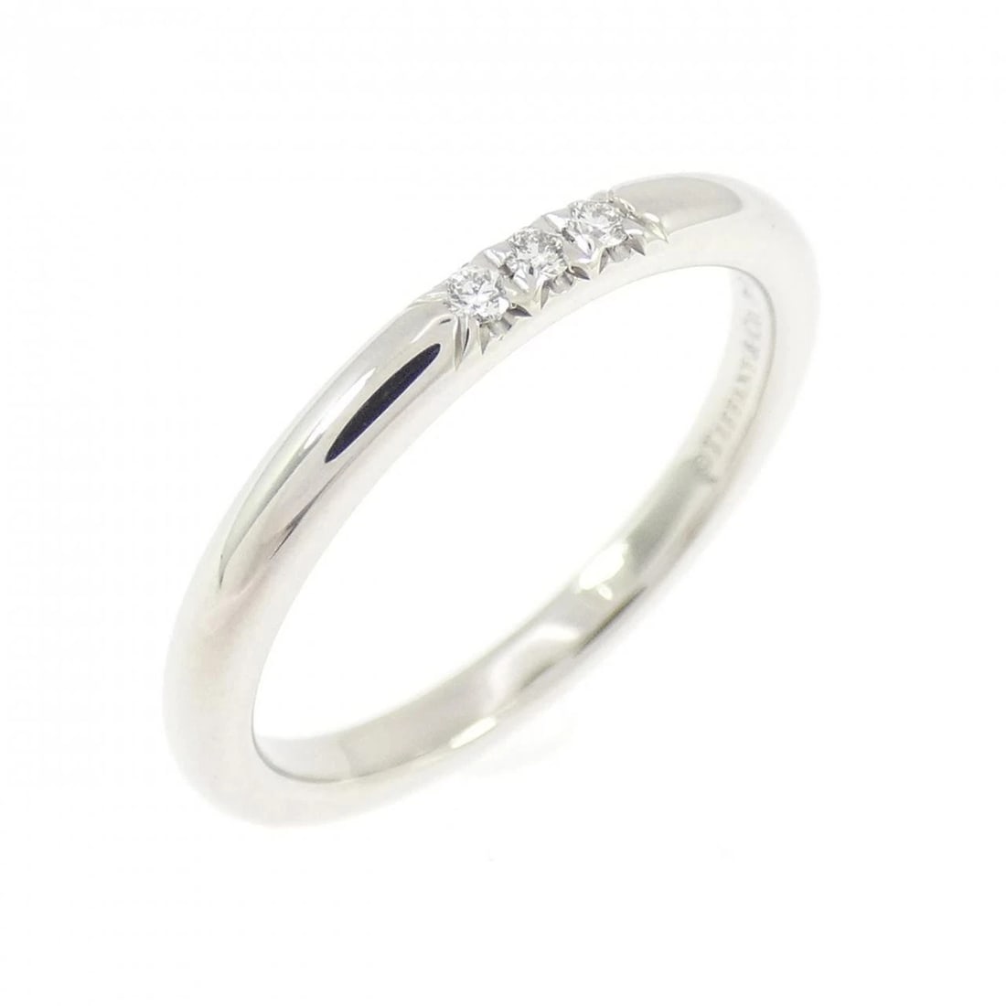 TIFFANY & CO. BAND RING: TIFFANY & Co. Band Ring Brand: TIFFANY&Co. Type/Style: TIFFANY & Co. Ring Material: Platinum950, Main Stone Natural Color: SILVER Size: US4 1/2 Accessories: None Accessories Notice: When purchasing