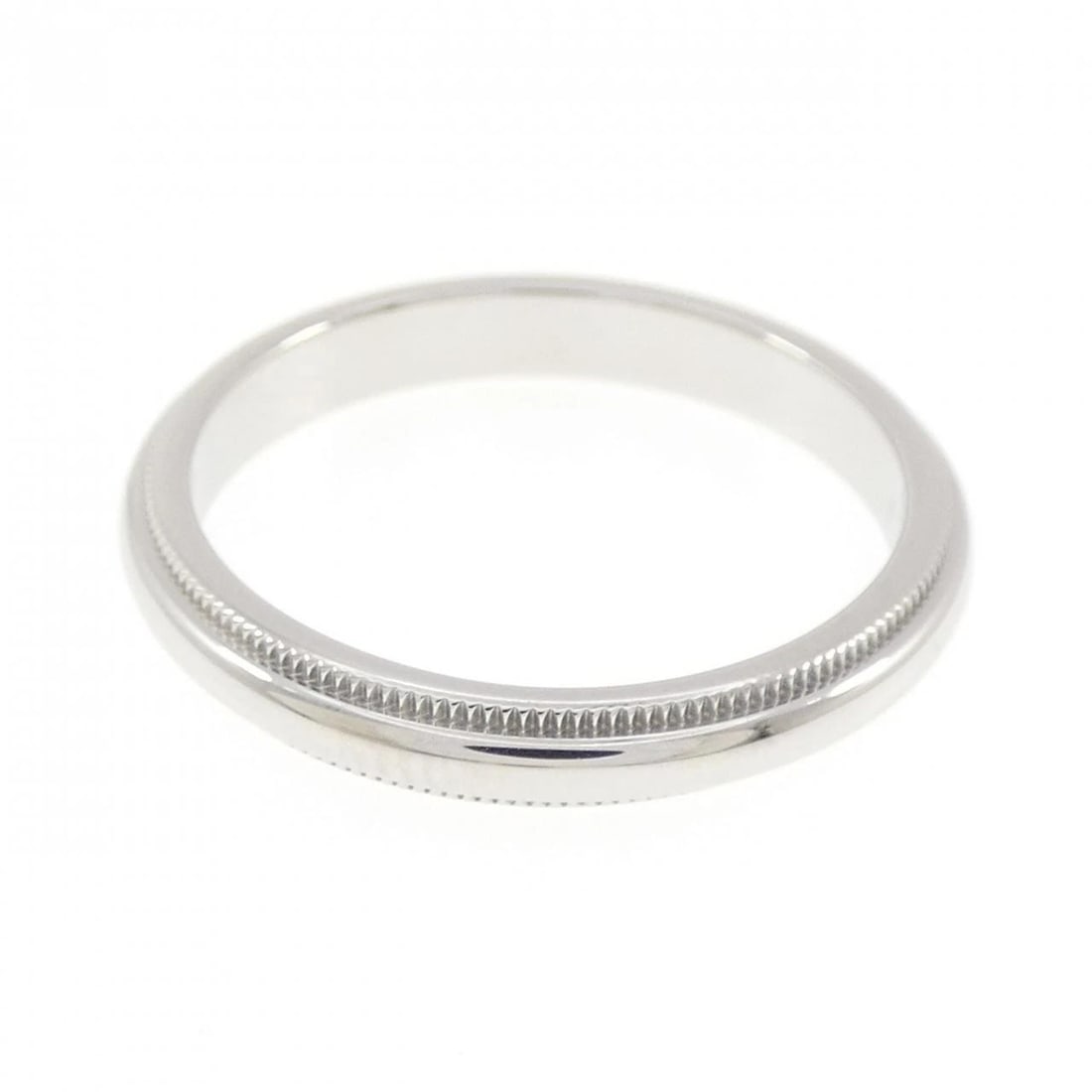 TIFFANY & CO. MILGRAIN RING: TIFFANY & Co. Milgrain Ring Brand: TIFFANY&Co. Type/Style: TIFFANY & Co. Ring Material: Platinum950, Color: SILVER Size: US7 3/4 Accessories: None Accessories Notice: When purchasing pre-owned goods,
