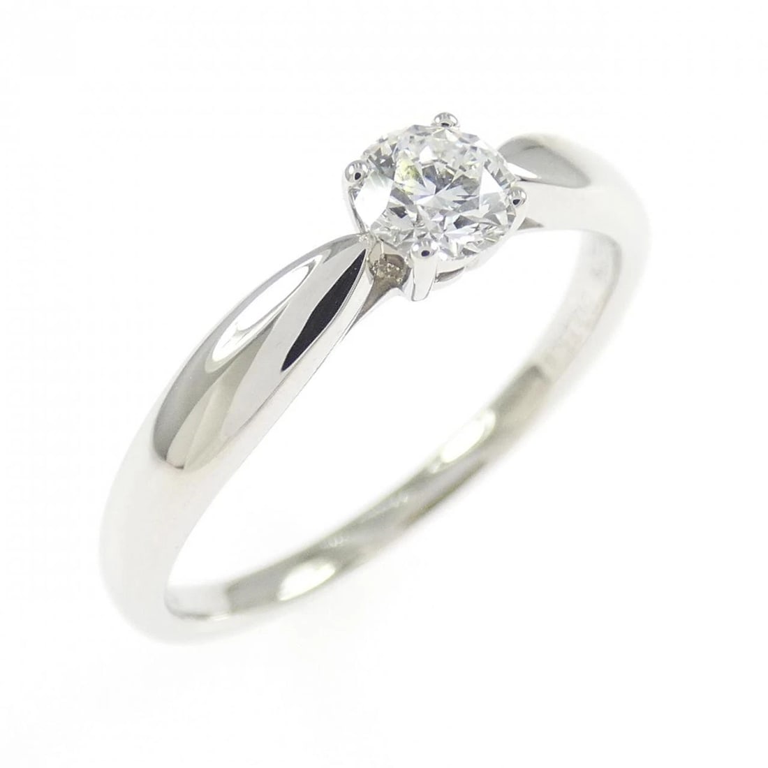 TIFFANY&CO. HARMONY RING: TIFFANY&Co. Harmony Ring Brand: TIFFANY&Co. Type/Style: TIFFANY & Co. Ring Material: Platinum950, Main Stone Natural Color: Silver Size: US5 Accessories: None Accessories Notice: When purchasing