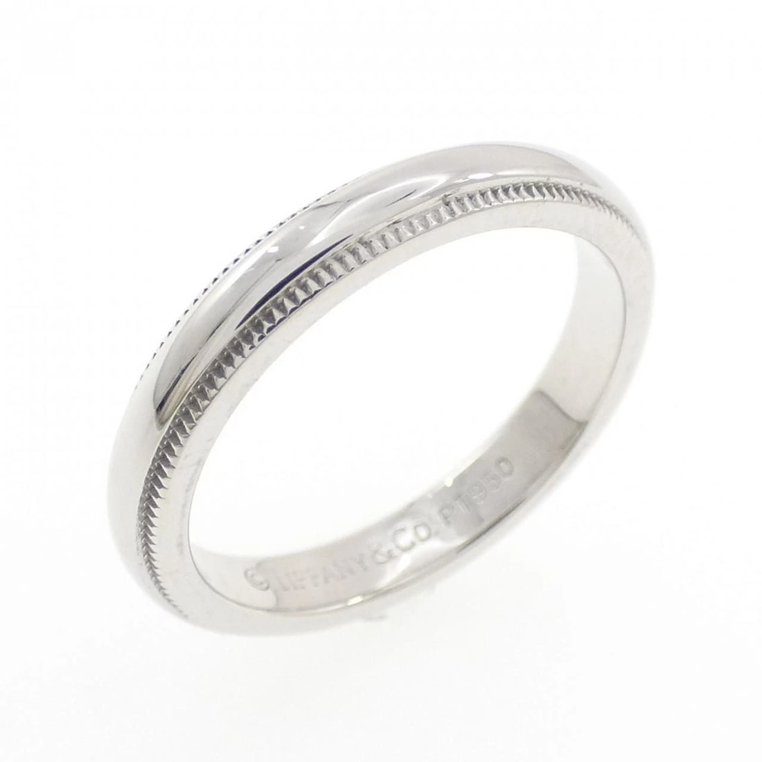 TIFFANY & CO. MILGRAIN RING: TIFFANY & Co. Milgrain Ring Brand: TIFFANY&Co. Type/Style: TIFFANY & Co. Ring Material: Platinum950, Color: silver Size: US4 3/4 Accessories: None Accessories Notice: When purchasing pre-o