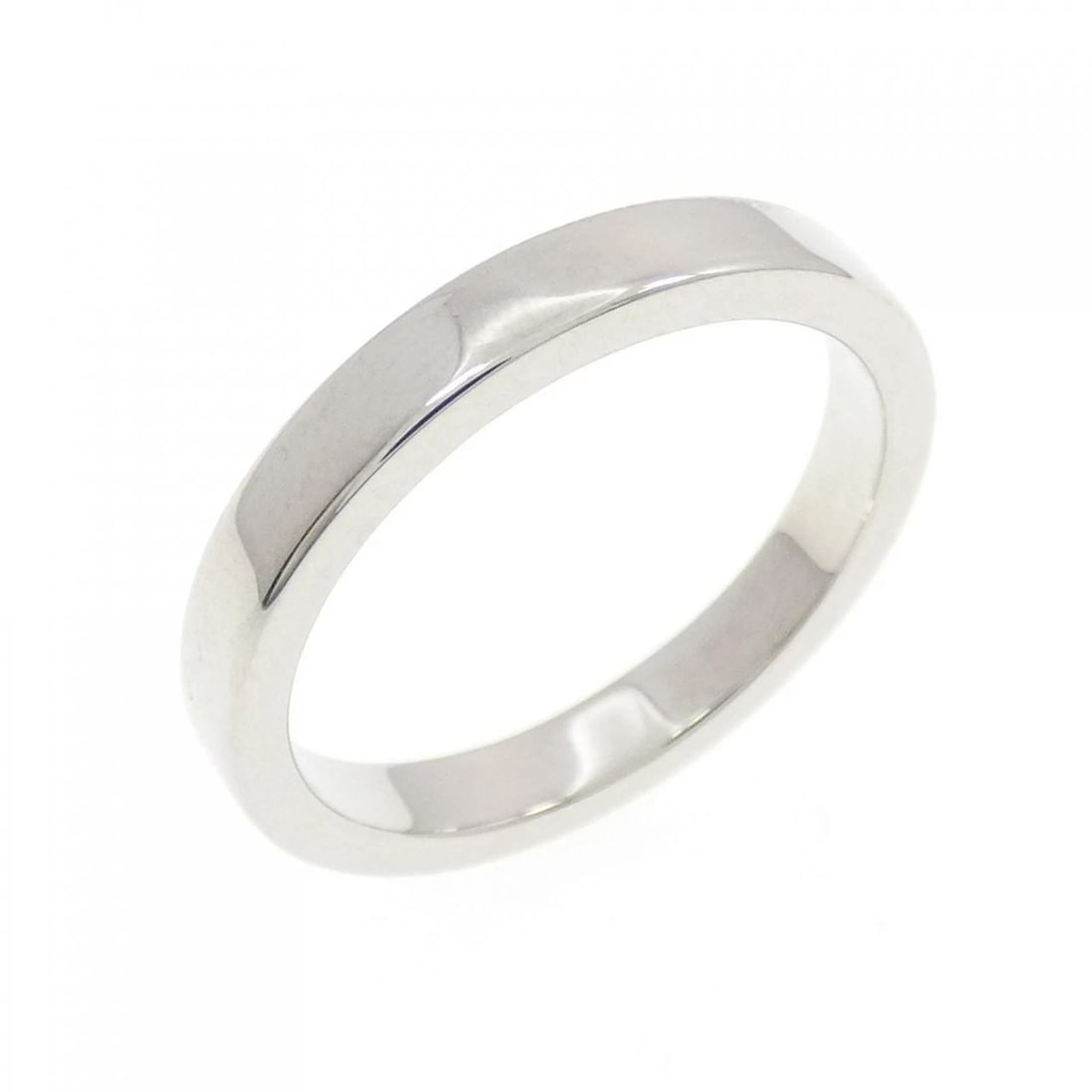 BVLGARI PT950 RING: Bvlgari PT950 ring Brand: BVLGARI Type/Style: Bulgari Ring Material: Platinum950, Color: silver Size: US8.25 Accessories: None Accessories Notice: When purchasing pre-owned goods, please refer to the