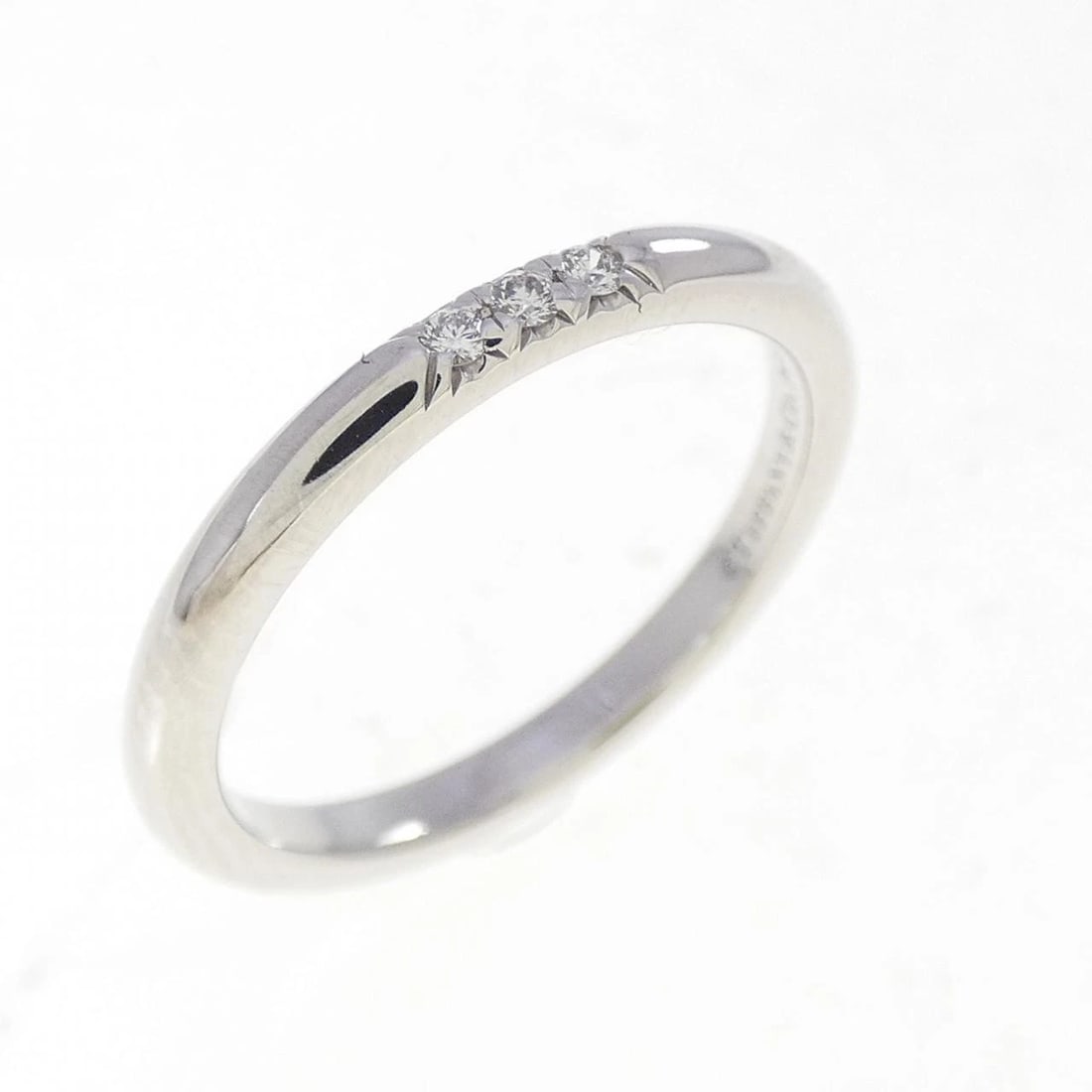 TIFFANY & CO. BAND RING: TIFFANY & Co. Band Ring Brand: TIFFANY&Co. Type/Style: TIFFANY & Co. Ring Material: Platinum950, Main Stone Natural Color: SILVER Size: US4 1/4 Accessories: None Accessories Notice: When p