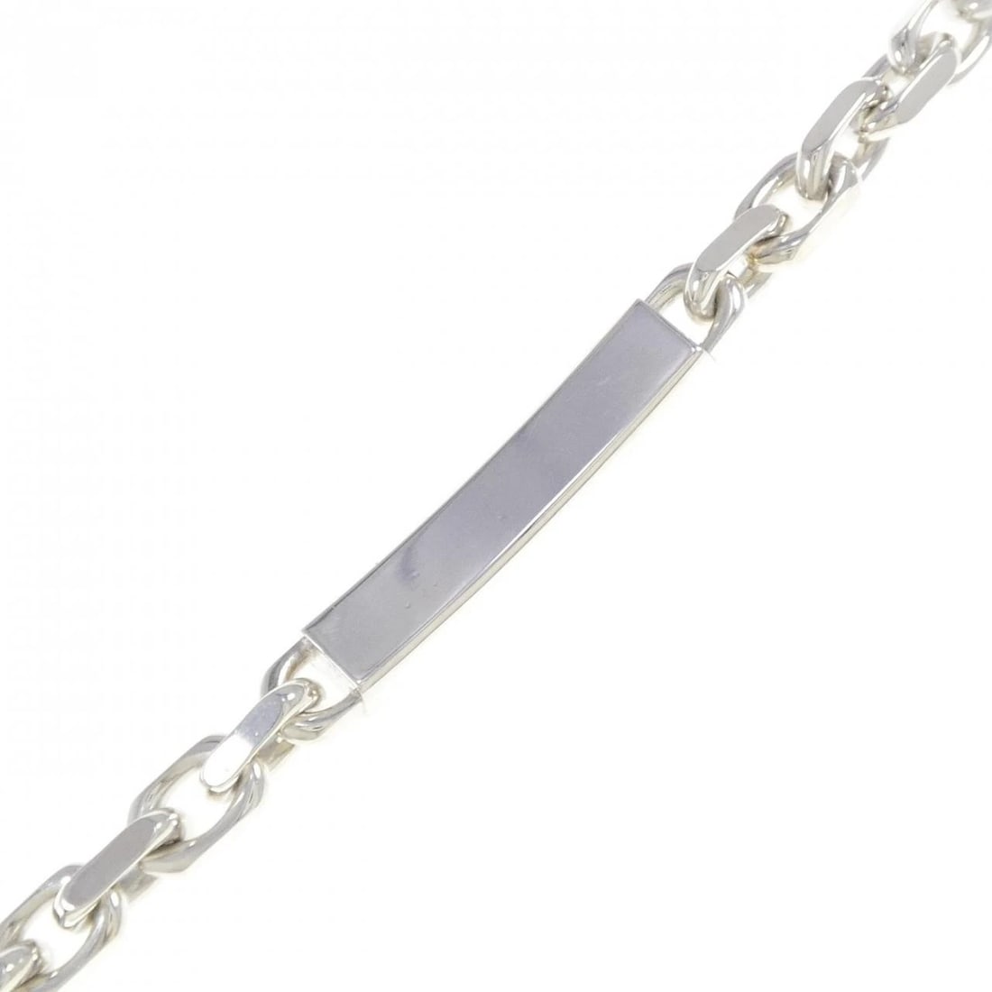 TIFFANY & CO. CHAIN BRACELET: TIFFANY & Co. Chain Bracelet Brand: TIFFANY&Co. Type/Style: TIFFANY & Co. Bracelet Material: 925Silver, Color: Silver Size: 20cmActual Size Max width approx: 7.4mm Accessories: None Accessories