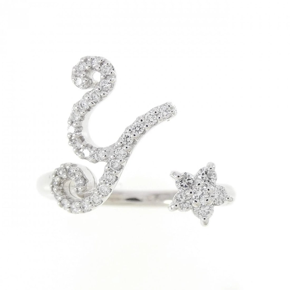 PONTE VECCHIO INITIAL RING: Ponte Vecchio Initial Ring Brand: Ponte Vecchio Type/Style: Ponte Vecchio Ring Material: K18 white gold, Main Stone Natural Color: White Gold Size: US5 1/2 Accessories: None Accessories Notice: When
