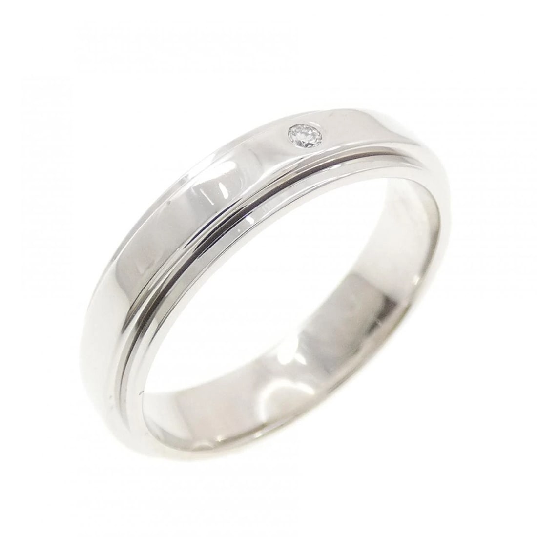 PIAGET POSSESSION RING: PIAGET Possession Ring Brand: PIAGET Type/Style: PIAGET Ring Material: 750 white gold, Main Stone Natural Color: White Gold Size: US7(54) Accessories: None Accessories Notice: When purchasing