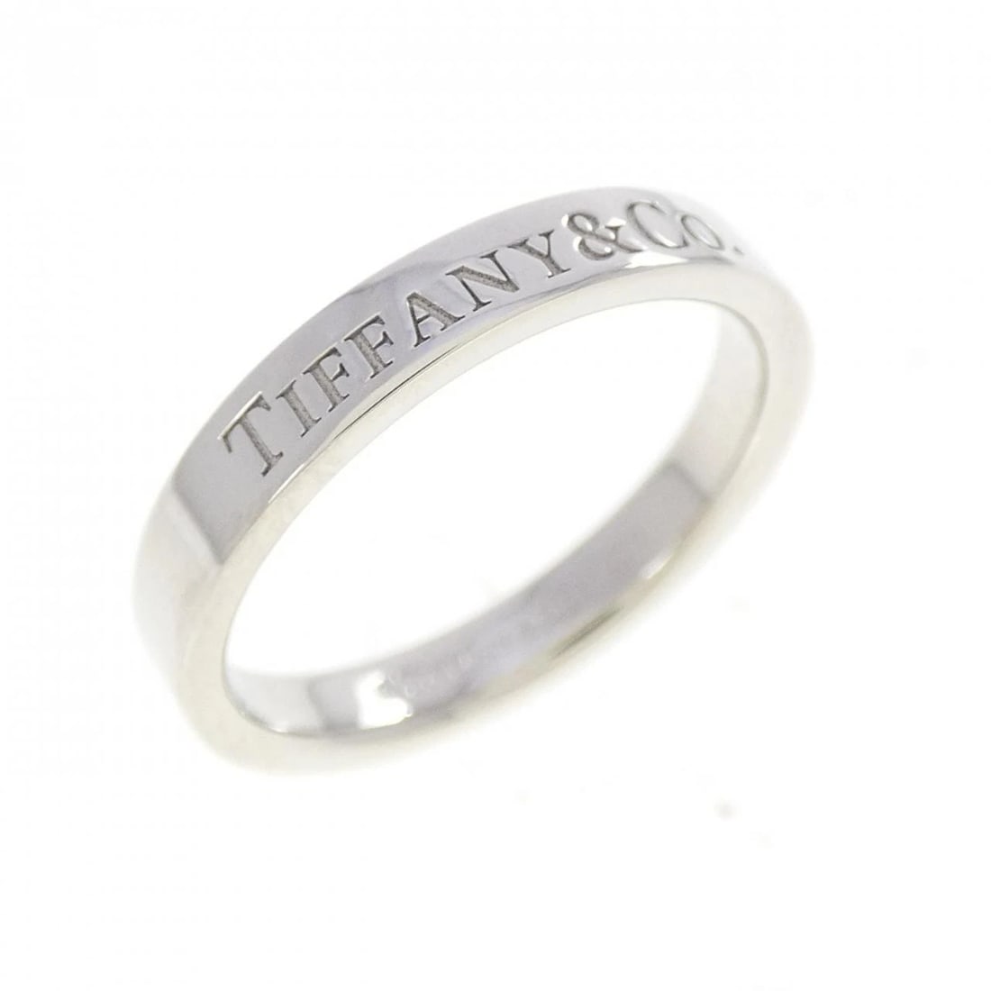 TIFFANY&CO. FLAT RING: TIFFANY&Co. Flat Ring Brand: TIFFANY&Co. Type/Style: TIFFANY & Co. Ring Material: Platinum950, Color: Silver Size: US5 Accessories: None Accessories Notice: When purchasing pre-owned goods, please