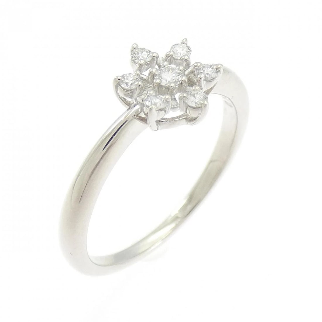 TASAKI DIAMOND RING: Tasaki Diamond Ring Brand: TASAKI Type/Style: Tasaki Ring Material: K18 white gold, Main Stone Natural Color: White Gold Size: US8.25 Accessories: None Accessories Notice: When purchasing pre-owned