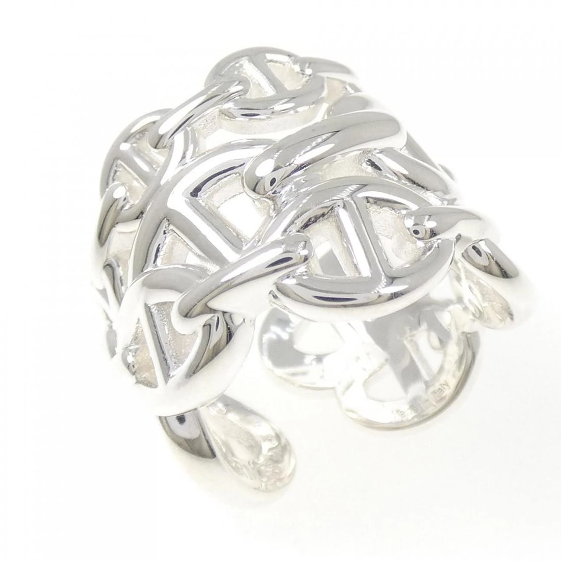 HERMES CHAINE D'ANCRE ENCHAINE RING: Hermes Chaine d'Ancre Enchaine Ring Brand: HERMES Type/Style: Hermes Ring Material: 925Silver, Color: Silver Size: US6(51) Accessories: None Accessories Notice: When purchasing pre-owned goods,