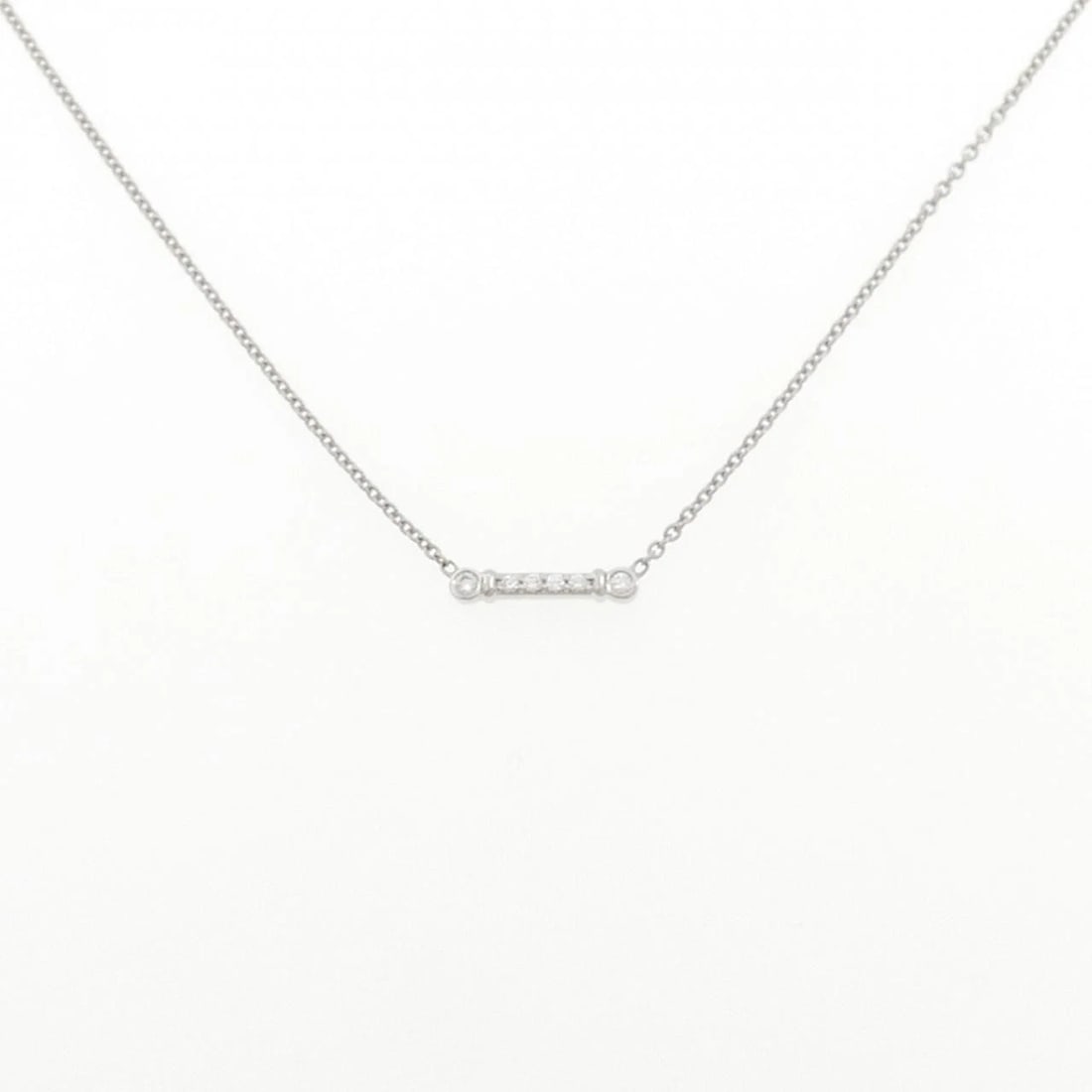 TIFFANY & CO. FLEUR DE LIS STEM NECKLACE: TIFFANY & Co. Fleur de Lis Stem Necklace Brand: TIFFANY&Co. Type/Style: TIFFANY&Co. Necklace Material: Platinum950, Main Stone Natural Color: Silver Size: length40cmActual Size Pendant length approx.