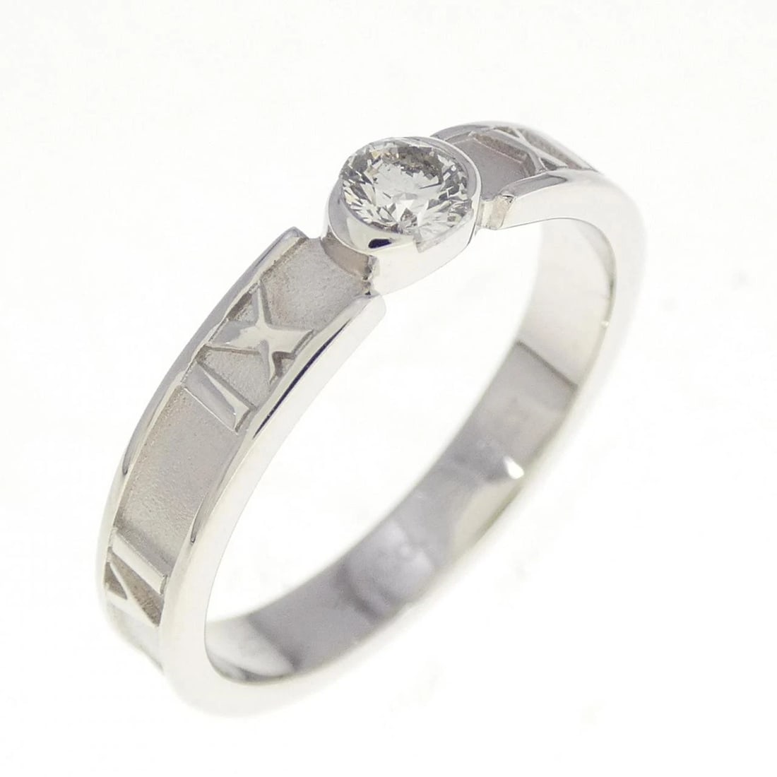 TIFFANY&CO. RING: TIFFANY&Co. Ring Brand: TIFFANY&Co. Type/Style: TIFFANY & Co. Ring Material: 750 white gold, Main Stone Natural Color: White Gold Size: US5 Accessories: None Accessories Notice: When purch