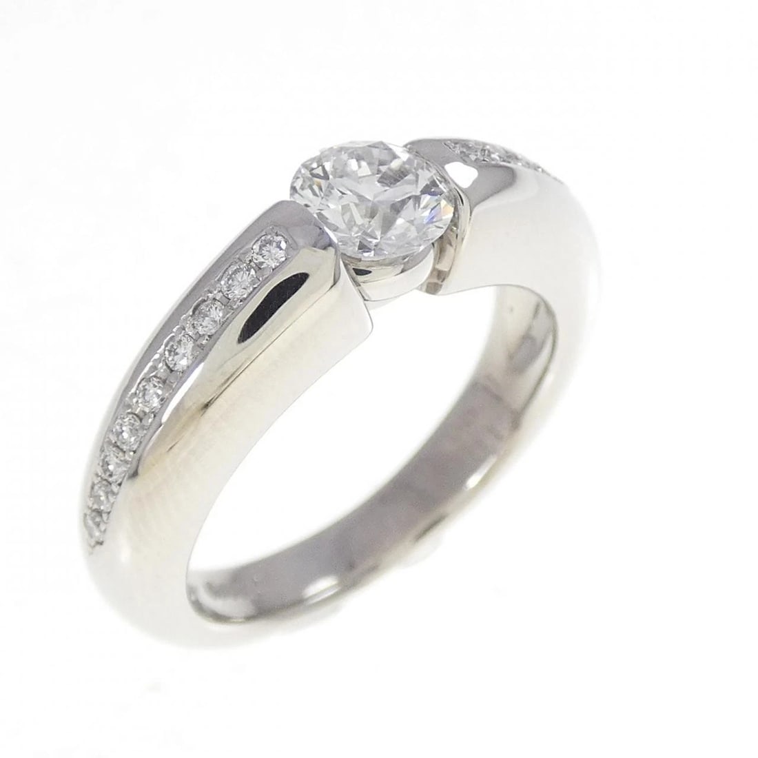 PONTE VECCHIO DIAMOND RING: Ponte Vecchio Diamond Ring Brand: Ponte Vecchio Type/Style: Ponte Vecchio Ring Material: Platinum900, Main Stone Natural Color: SILVER Size: US5 1/4 Accessories: None Accessories Notice: W