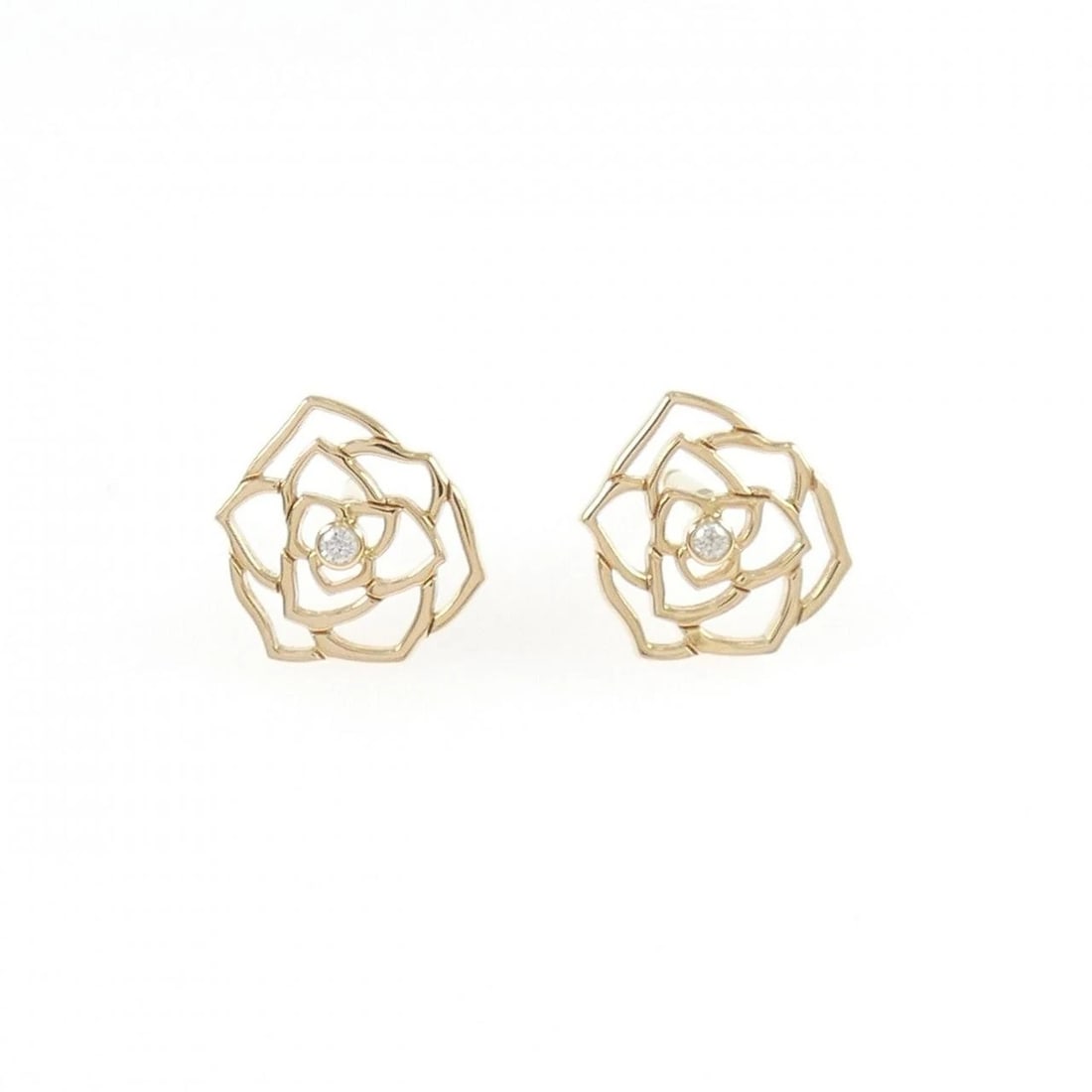 PIAGET PIAGET ROSE PIERCE: PIAGET PIAGET Rose Pierce Brand: PIAGET Type/Style: PIAGET Pierce/Earring Material: 750 Pink Gold, Main Stone Natural Color: PINK GOLD Size: Actual Size Approx. height x width: 10.2mm x 9.0mm