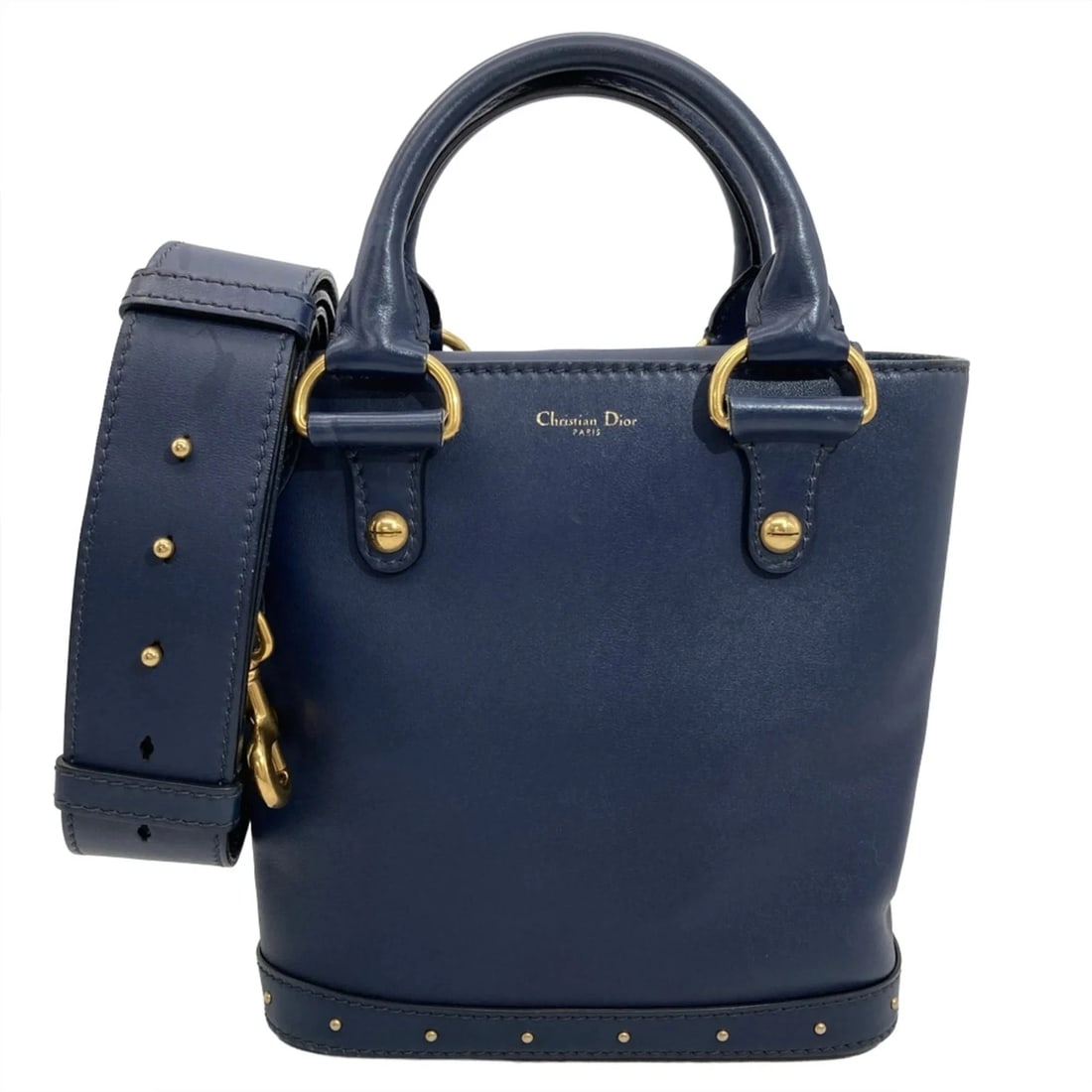 CHRISTIAN DIOR BUCKET HANDBAG, LEATHER: Christian Dior Bucket Handbag, Leather Brand: Christian Dior Type/Style: Handbag Material: Leather Color: Navy Size: (HxWxD) 22cm x 24cm x 9cm / 8.66inch x 9.44inch x 3.54inch Accessories: None