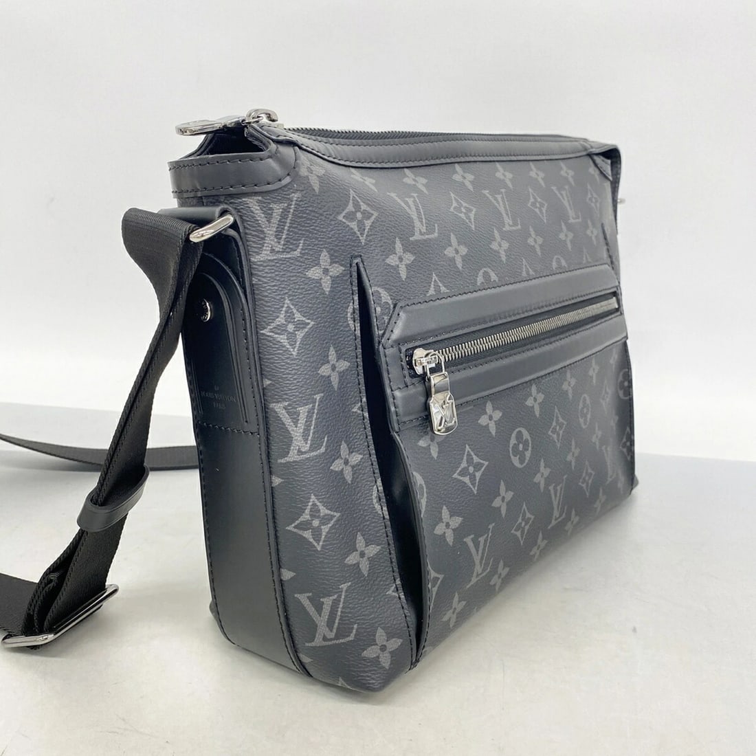 LOUIS VUITTON ODYSSEE PM MONOGRAM ECLIPSE SHOULDER BAG - 2