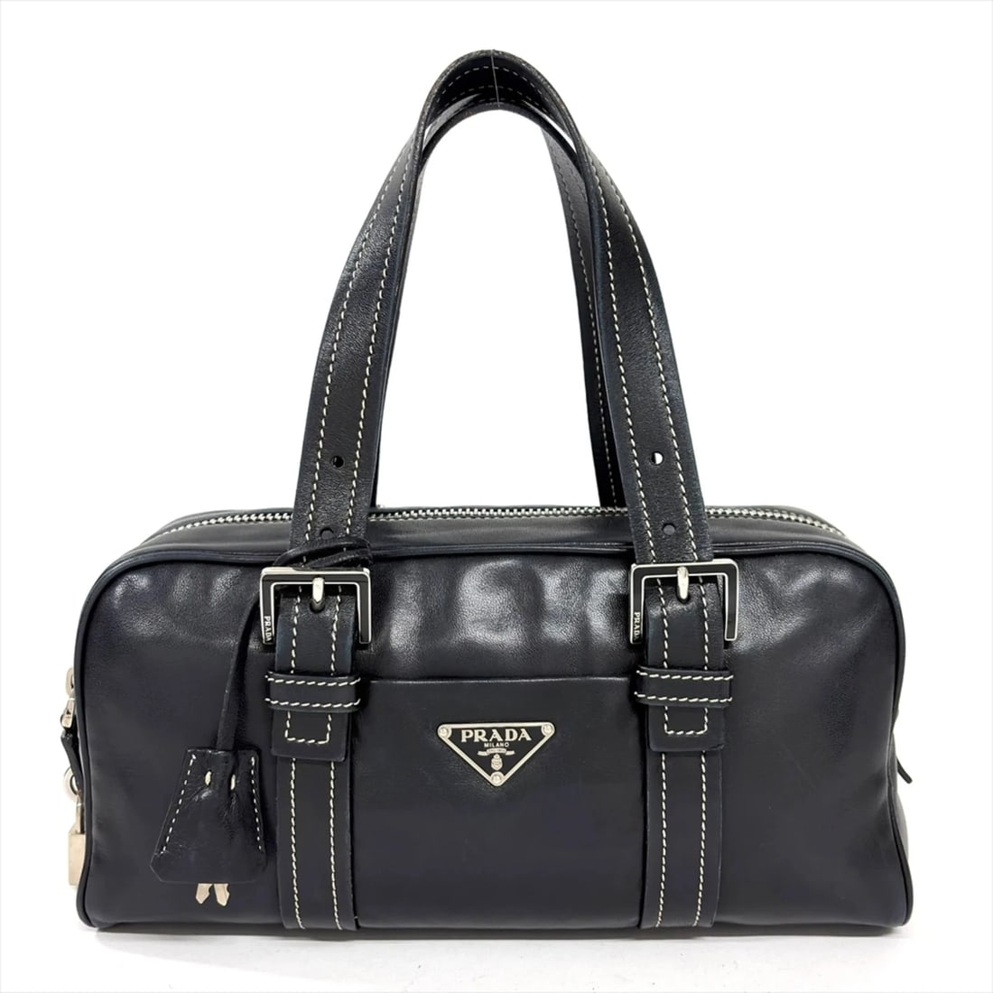 PRADA LOGO HANDBAG LEATHER BLACK MINI BOSTON: Prada Logo Handbag Leather Black Mini Boston Brand: Prada Type/Style: Boston bag, Handbag Material: Leather Color: Black Size: (HxWxD) 13cm x 28cm x 10cm / 5.11inch x 11.02inch x 3.93inch Accessor