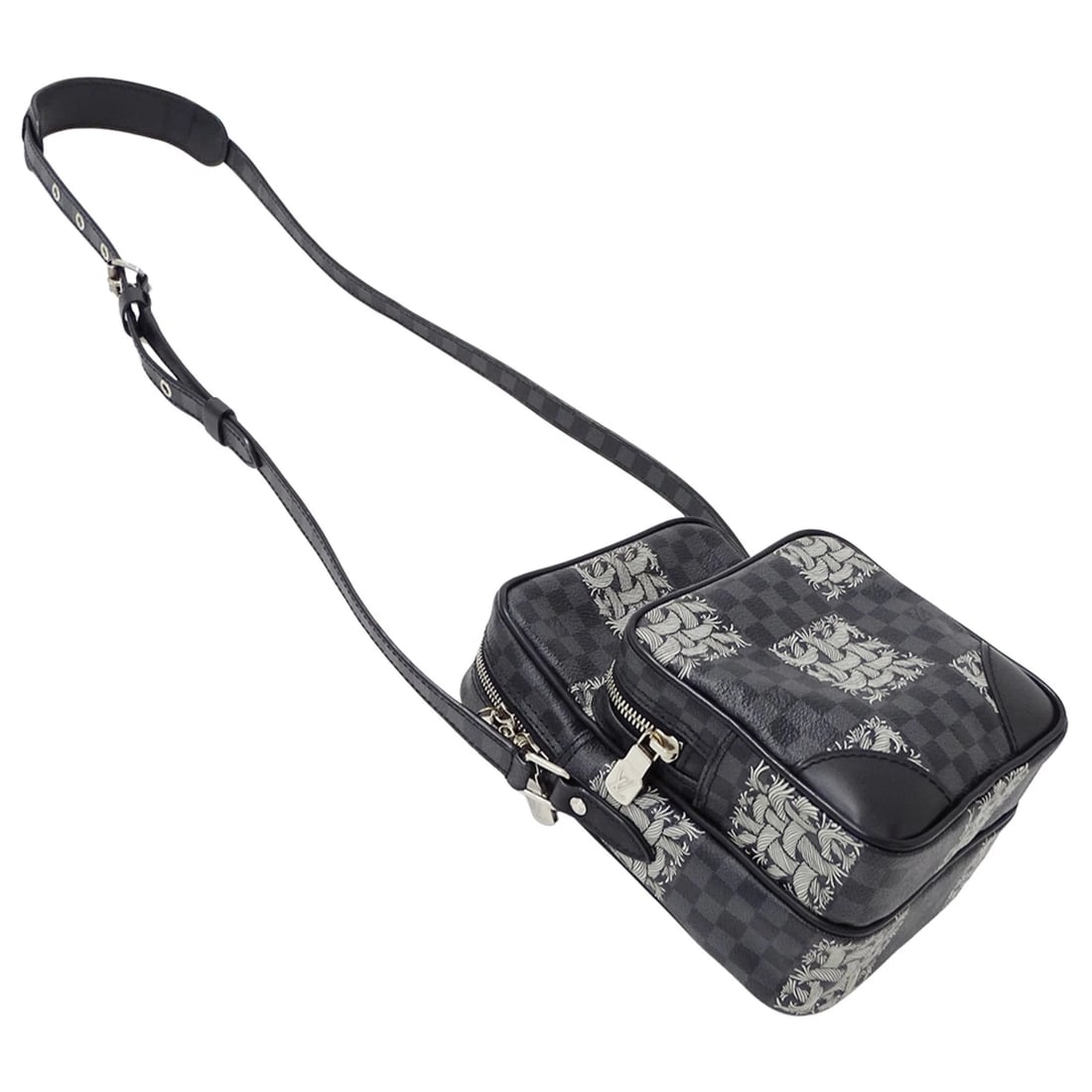 LOUIS VUITTON DAMIER GRAPHITE CHRISTOPHER - 4