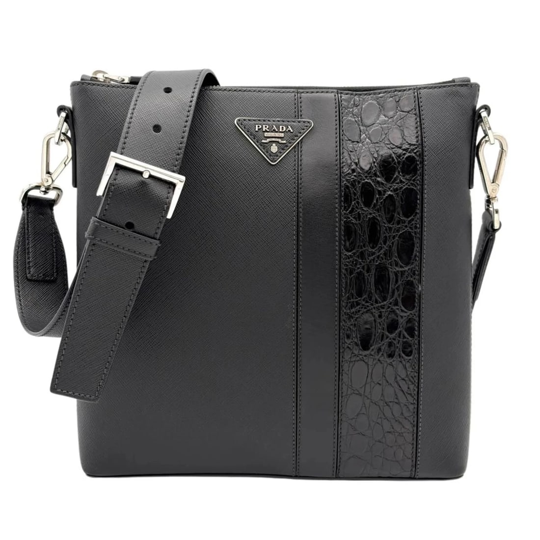 PRADA LOGO CROSSBODY BAG SHOULDER SAFFIANO: Prada Logo Crossbody Bag Shoulder Saffiano Brand: Prada Type/Style: Crossbody bag, Shoulder bag Material: Saffiano Color: Black Size: (HxWxD) 25cm x 25cm x 5cm / 9.84inch x 9.84inch x 1.96inch Acc