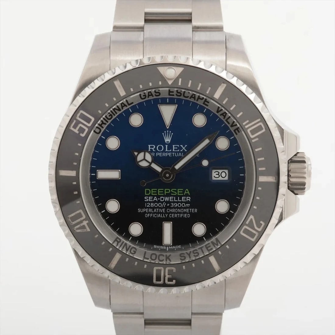 ROLEX SEA-DWELLER DEEP SEA SS BLUE: Rolex Sea-Dweller Deep Sea SS blue Brand: Rolex Type/Style: Wristwatch Material: SS Color: Dial Color D blue Size: Case:W1.6 x H1.6inch / W44 x H44 Circumference of Wrist:7.3inch / 18.5 Accessories: