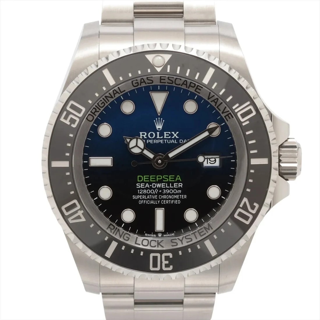 ROLEX SEA-DWELLER DEEP SEA SS BLUE: Rolex Sea-Dweller Deep Sea SS blue Brand: Rolex Type/Style: Wristwatch Material: SS Color: Dial Color D blue Size: Case:W1.6 x H1.6inch / W44 x H44 Circumference of Wrist:7.9inch / 20 Accessories: