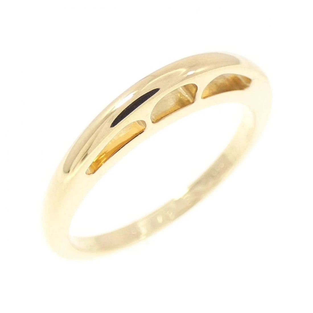 CARTIER RING 18K YELLOW GOLD: Cartier Ring 18K Yellow Gold Brand: Cartier Type/Style: Ring Material: 18K Yellow Gold, Color: Yellow Gold Size: US 5 Accessories: None Accessories Notice: When purchasing pre-owned goods, please