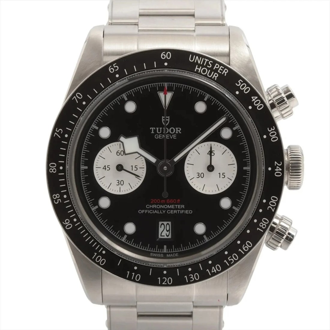 TUDOR BLACK BAY CHRONO SS AT BLACK DIAL WATCH: Tudor Black Bay Chrono Ss At Black Dial Watch Brand: Tudor Type/Style: Wristwatch Material: SS Color: Dial Color Black Size: Case:W1.6 x H1.6inch / W41 x H41 Circumference of Wrist:6.1inch / 15.5