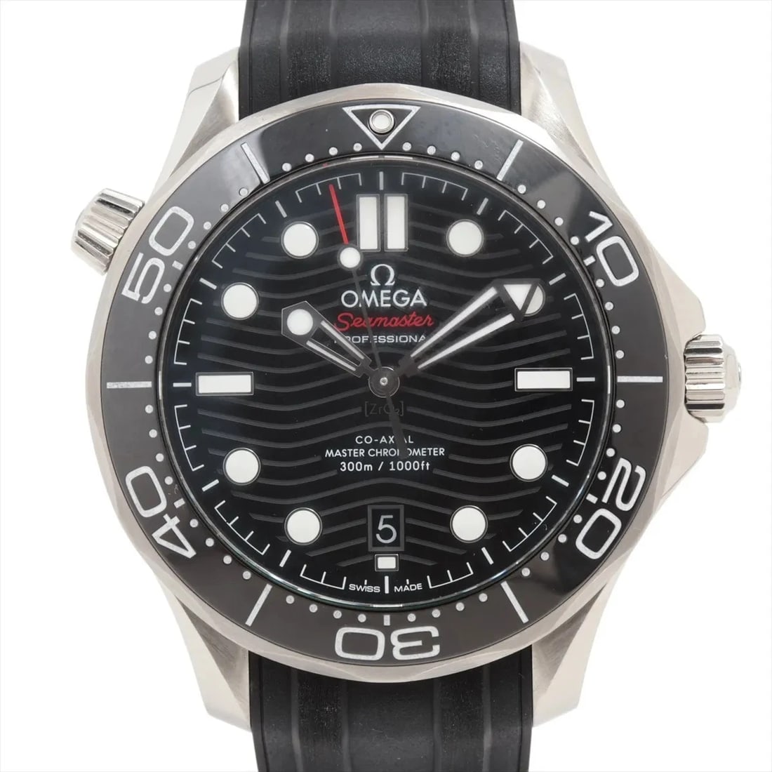 OMEGA SEAMASTER DIVER MASTER CHRONOMETER SS WATCH: Omega Seamaster Diver Master Chronometer Ss Watch Brand: Omega Type/Style: Wristwatch Material: SS & Rubber Color: Dial Color Black Size: Case:W1.6 x H1.6inch / W42 x H42 Circumference of Wrist:7.9inc