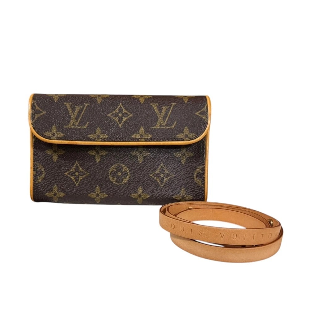 LOUIS VUITTON WAIST BAG MONOGRAM POCHETTE: LOUIS VUITTON Waist bag Monogram Pochette Brand: LOUIS VUITTON Type/Style: Waist bag Material: Exterior Material Monogram canvas Color: Exterior color Brown Size: W6.5 x H3.9 x D1.6inch Accessorie