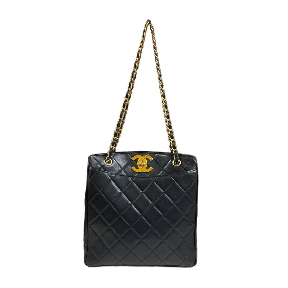 CHANEL TOTE BAG LEATHER CHAINSHOULDER MATRASSE: CHANEL Tote Bag leather ChainShoulder Matrasse Brand: CHANEL Type/Style: Tote Bag Material: Exterior Material leather Color: Exterior color black Size: W11.0 x H11.8 x D3.1inch Accessories: None <
