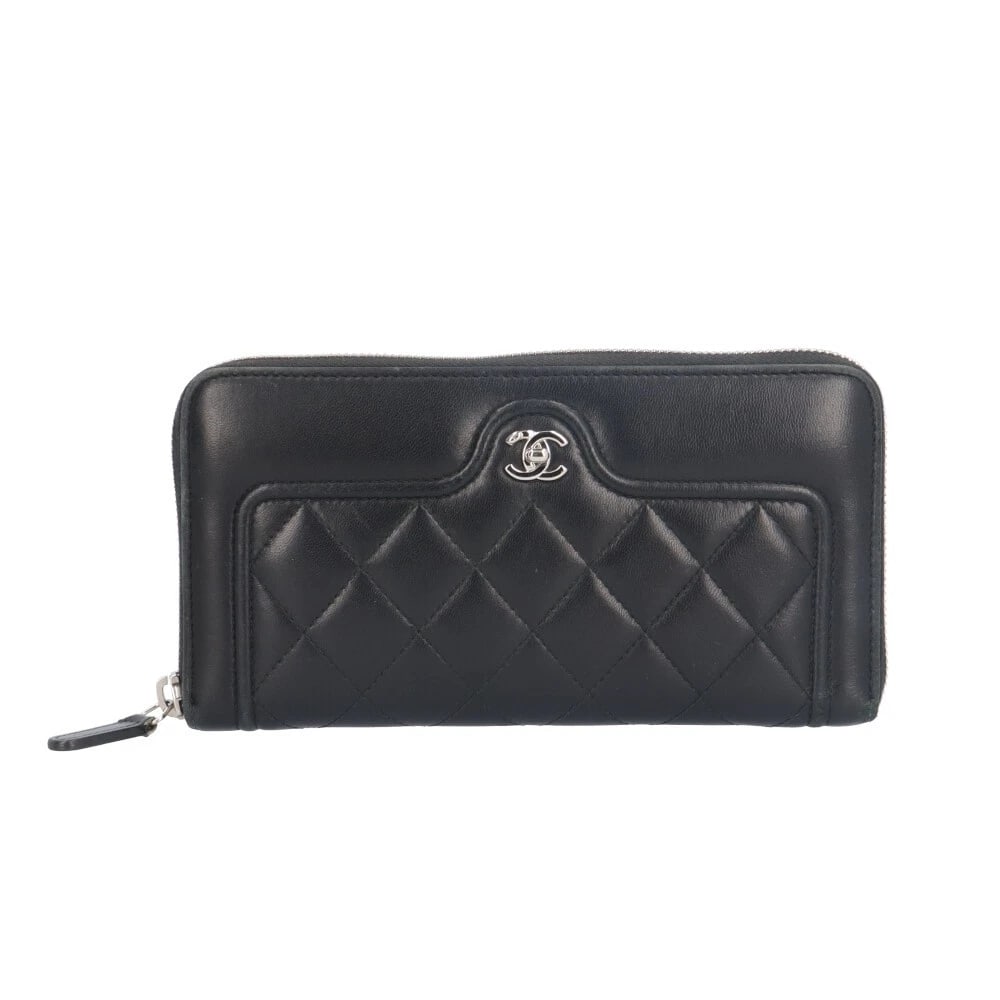 CHANEL PURSE LAMBSKIN MATRASSE: CHANEL purse lambskin Matrasse Brand: CHANEL Type/Style: purse Material: Exterior Material lambskin Color: Exterior color black Size: W7.5 x H4.1x D1.0inch Accessories: None Accessories Notice: When