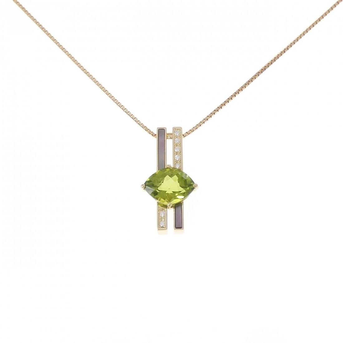 TASAKI PERIDOT NECKLACE: TASAKI Peridot Necklace Brand: TASAKI Type/Style: Tasaki Necklace Material: K18 yellow gold, Main Stone Peridot Color: yellow gold Size: length45cmActual Size Pendant length approx. x width approx.: