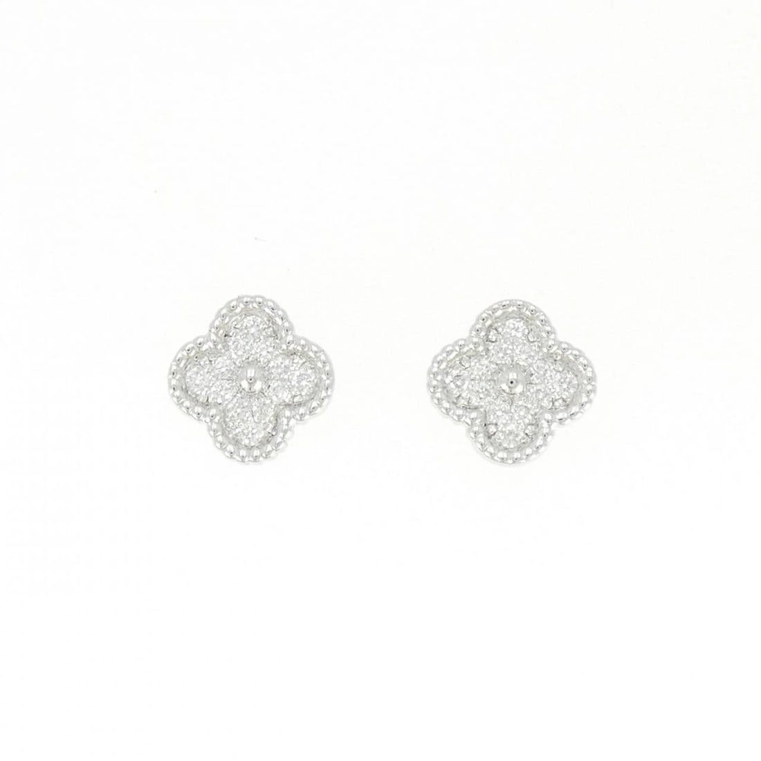 VAN CLEEF & ARPELS SWEET ALHAMBRA PIERCE: Van Cleef & Arpels Sweet Alhambra Pierce Brand: Van Cleef & Arpels Type/Style: Van Cleef & Arpels Pierce/Earring Material: 750 white gold, Main Stone Natural Color: white gold Size: Actual Size