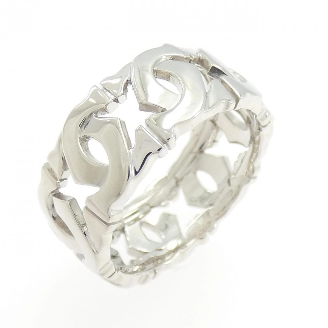 CARTIER ENTRELACES SMALL RING: Cartier Entrelaces small ring Brand: CARTIER Type/Style: Cartier Ring Material: 750 white gold, Color: white gold Size: US5 3/4(51) Accessories: None Accessories Notice: When purchasing pre-owned