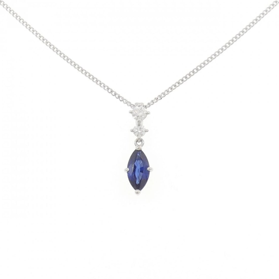TASAKI SAPPHIRE NECKLACE: TASAKI Sapphire Necklace Brand: TASAKI Type/Style: Tasaki Necklace Material: Platinum900/Platinum850, Main Stone Sapphire Color: Silver Size: Length41-47cmActual SizePendant length approx. x width