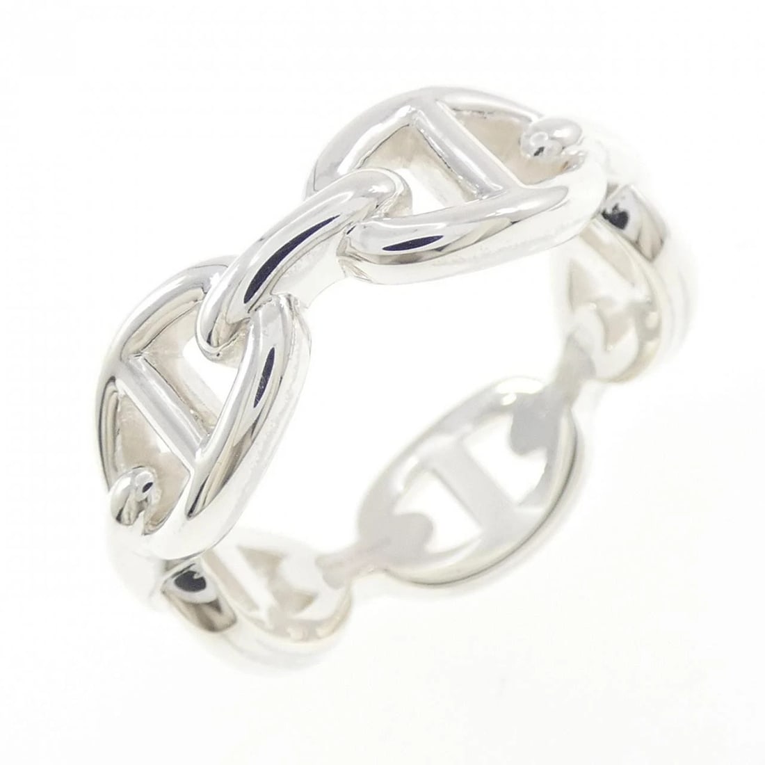 HERMES CHAINE D'ANCRE ENCHAINE RING: Hermes Chaine d'Ancre Enchaine Ring Brand: HERMES Type/Style: Hermes Ring Material: 925Silver, Color: Silver Size: US8 1/2(58) Accessories: None Accessories Notice: When purchasing pre-owned goods,