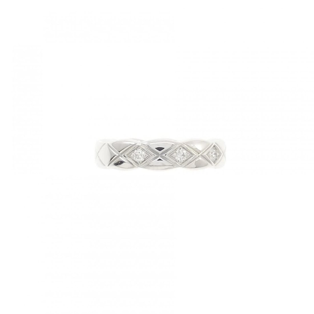 CHANEL COCO CRUSH EAR CUFF (SINGLE EAR): Chanel Coco Crush Ear Cuff (Single Ear) Brand: CHANEL Type/Style: Chanel Pierce/Earring Material: 750 white gold, Main Stone Natural Color: White Gold Size: Actual Size Approximate dimensions (height