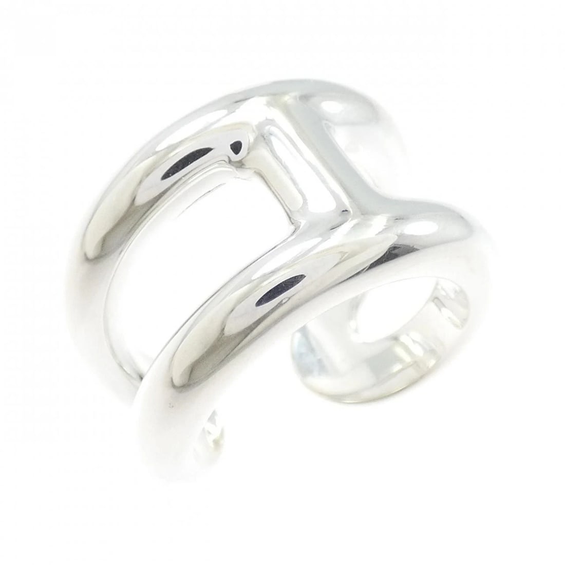 HERMES OSMOZ SMALL RING: Hermes Osmoz Small Ring Brand: HERMES Type/Style: Hermes Ring Material: 925Silver, Color: Silver Size: US6 1/4(52) Accessories: None Accessories Notice: When purchasing pre-owned goods, please refer
