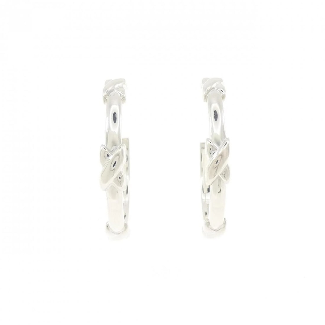 TIFFANY&CO. SIGNATURE PIERCE: TIFFANY&Co. Signature Pierce Brand: TIFFANY&Co. Type/Style: TIFFANY&Co. Pierce/Earring Material: 925Silver, Color: Silver Size: Actual Size Approximate dimensions (height x width): 35.0cm x 5.1cm