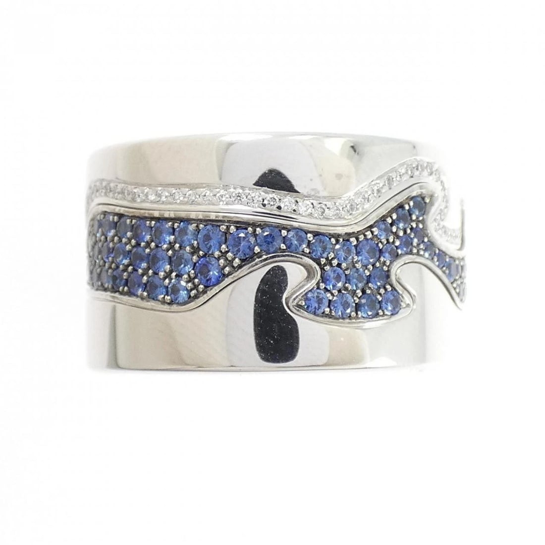 GEORG JENSEN FUSION RING: Georg Jensen Fusion Ring Brand: Georg Jensen Type/Style: Georg Jensen Ring Material: 750 White Gold, Main Stone Sapphire Color: White GOLD Size: US8 1/2(58) Accessories: None Accessories N