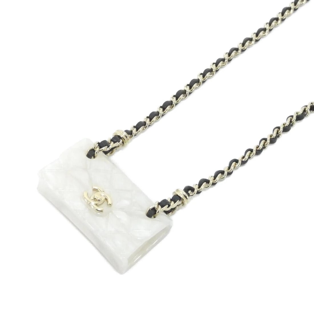 CHANEL ABA003 NECKLACE: Chanel ABA003 Necklace Brand: CHANEL Type/Style: Chanel Necklace Material: Calfskin, Color: WHITE+BLACK (White + Black) / GOLD (Gold) Metal Size: Length: 79-84cm Motif width x height: 4cmx2.2cm