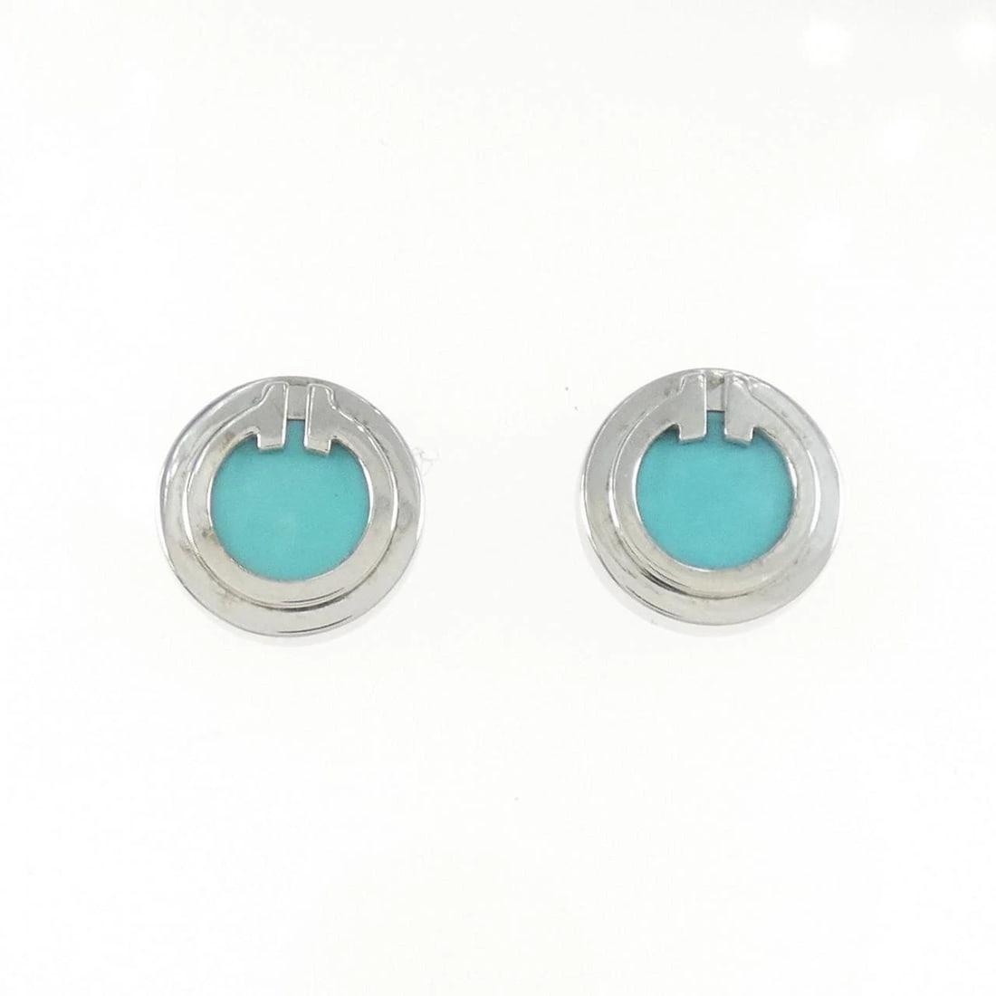 TIFFANY & CO. T-TWO PIERCE: TIFFANY & Co. T-Two Pierce Brand: TIFFANY&Co. Type/Style: TIFFANY&Co. Pierce/Earring Material: 750 white gold, Main Stone Turquoise Color: WHITE GOLD Size: Actual Size Diameteraround: 9.6mm