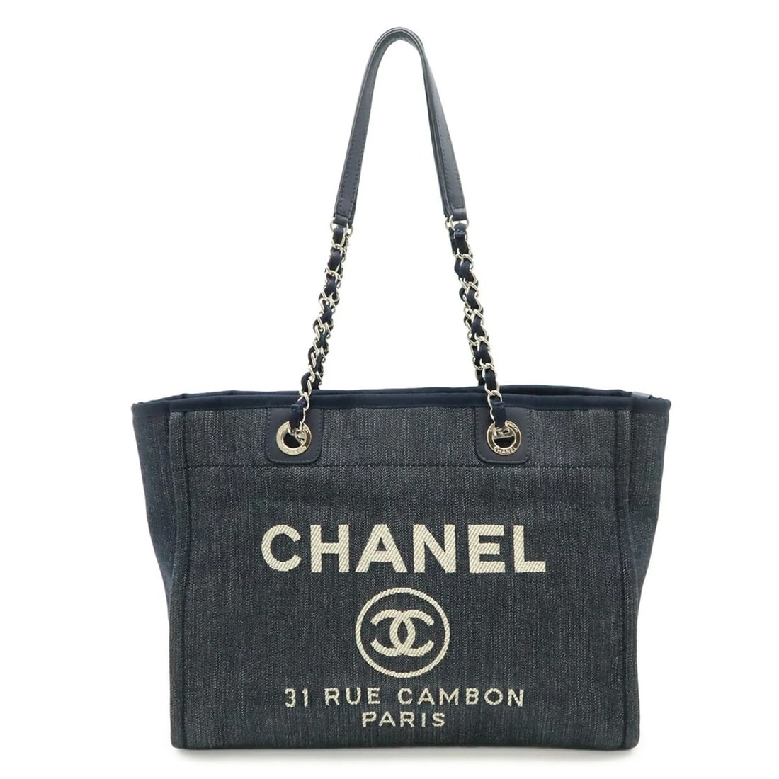 CHANEL DEAUVILLE TOTE MM MEDIUM SHOULDER BAG: CHANEL Deauville Tote MM Medium Shoulder Bag Brand: Chanel Type/Style: Shoulder bag, Tote bag Material: Denim , Leather Color: Navy Size: (HxWxD) 26cm x 34cm x 13.5cm / 10.23inch x 13.38inch x 5.31inc