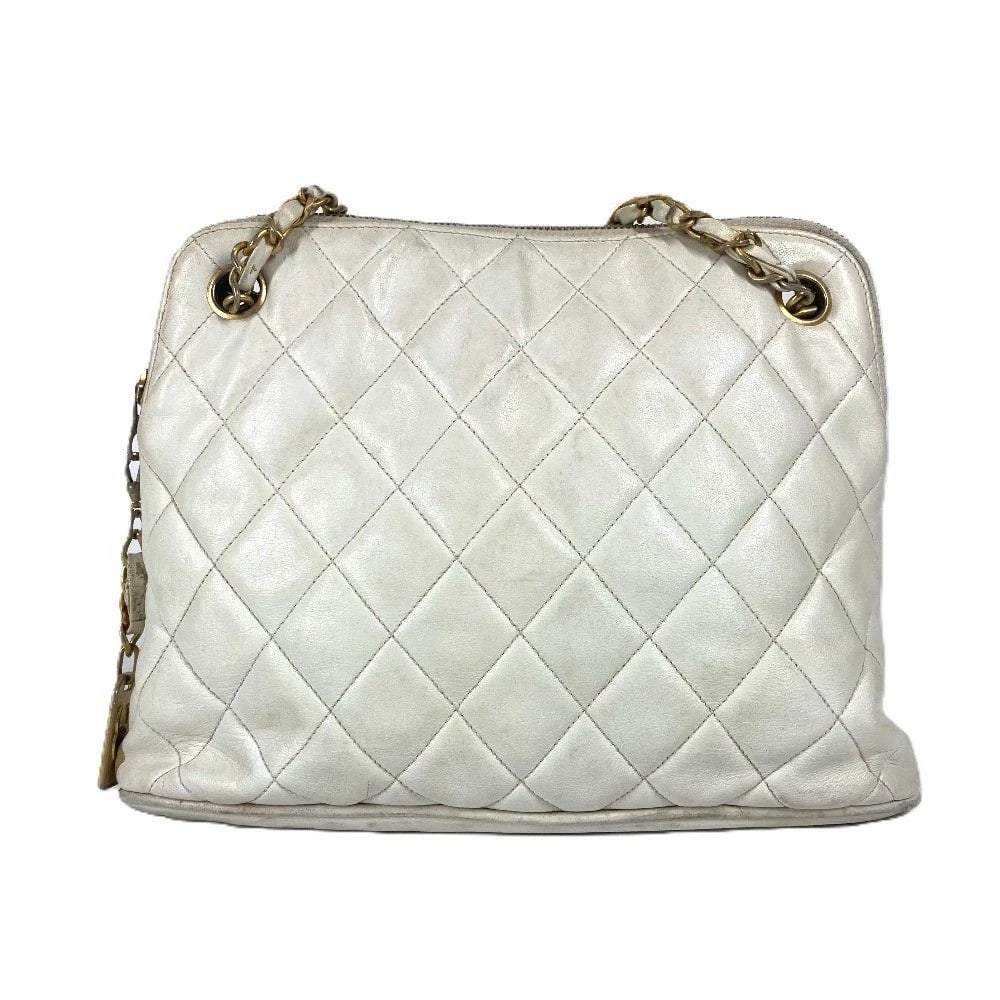 CHANEL MATELASSE QUILTED LOGO DOUBLE CHAIN SHOULDER BAG: CHANEL Matelasse Quilted Logo Double Chain Shoulder Bag Brand: CHANEL Type/Style: Shoulder Bag Material: Leather Color: White Size: W11.0xH7.9xD2.8inch / W28cmxH20cmxD7cm Accessories: None