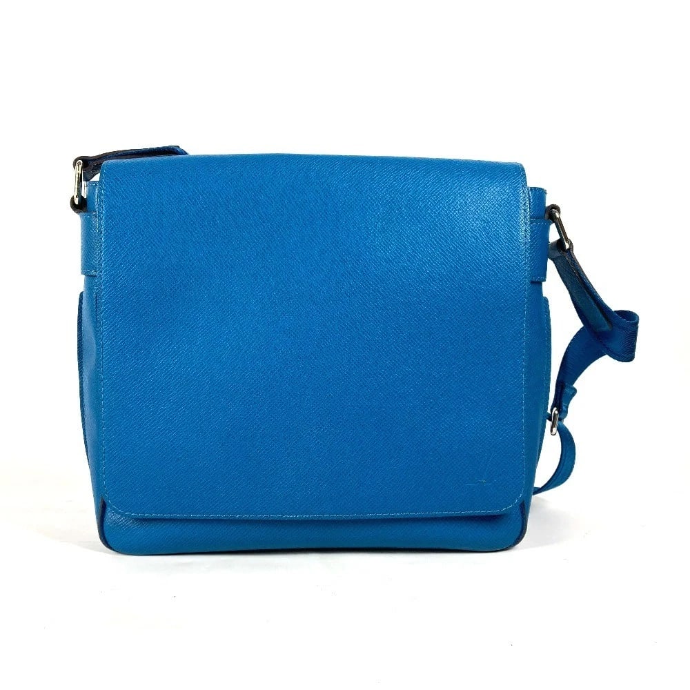 LOUIS VUITTON TAIGA ROMAN PM FLAP CROSSBODY: LOUIS VUITTON Taiga Roman PM Flap Crossbody Brand: LOUIS VUITTON Type/Style: Shoulder Bag Material: Taiga Leather Color: blue Size: W10.0xH10.0xD2.6inch / W25.5cmxH25.5cmxD6.5cm Accessories: None