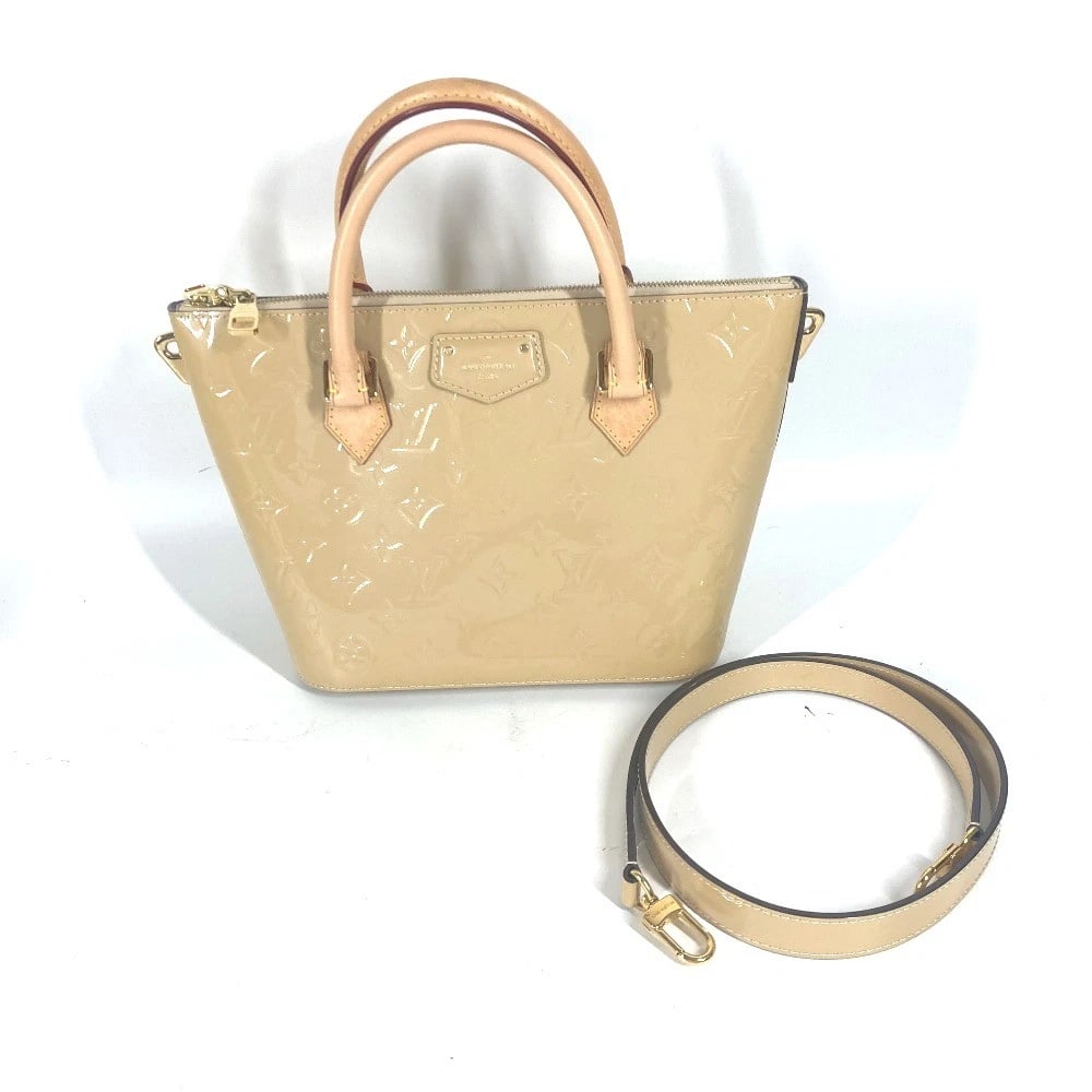 LOUIS VUITTON MONOGRAMVERNIS MONTEBELLO PM 2WAY TOTE BAG: LOUIS VUITTON MonogramVernis Montebello PM 2WAY Tote Bag Brand: LOUIS VUITTON Type/Style: Hand Bag Material: MonogramVernis Color: Dune / Beige Size: W9.1xH8.1xD4.5inch / W23cmxH20.5cmxD11.5cm Acc
