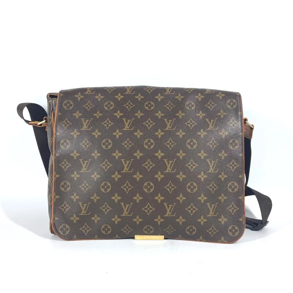 LOUIS VUITTON MONOGRAM AVES CROSSBODY MESSENGER BAG: LOUIS VUITTON Monogram Aves Crossbody Messenger bag Brand: LOUIS VUITTON Type/Style: Shoulder Bag Material: MonogramCanvas Color: Brown Size: W14.0xH11.0xD3.9inch / W35.5cmxH28cmxD10cm Accessories