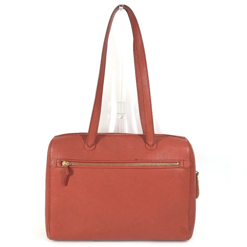 CHANEL SHOULDER BAG TOTE BAG DUFFLE BAG SHOULDER BAG: CHANEL Shoulder Bag Tote Bag Duffle Bag Shoulder Bag Brand: CHANEL Type/Style: Shoulder Bag Material: Leather Color: Orange Size: W13.6xH10.2xD5.5inch / W34.5cmxH26cmxD14cm Accessories: None <